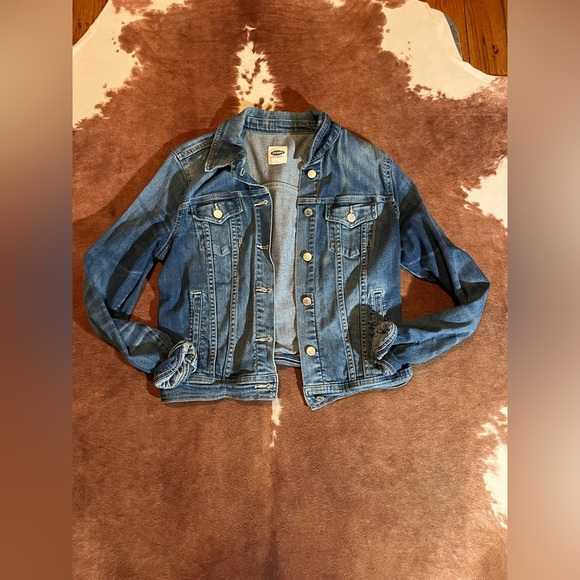 Old Navy denim Jacket 
size medium 
No flaws - Picture 1 of 3